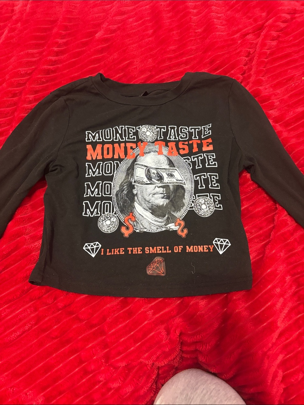 SHEIN Black Long Sleeve Crop Top with Red & White Money Graphic